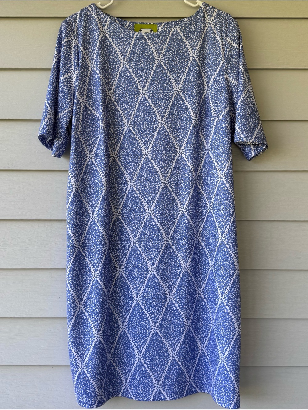 Elizabeth McKay Blue and White Diamond-Pattern Midi Shift Dress